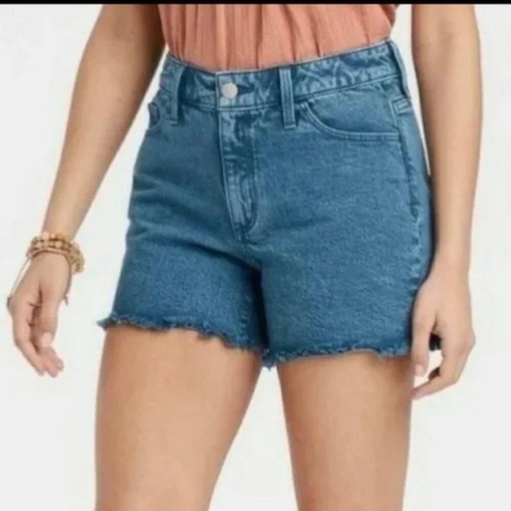 Universal Thread Womens Vintage Midi Denim Shorts New